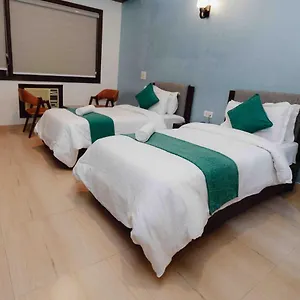 3* Hotel Plaza Residency
